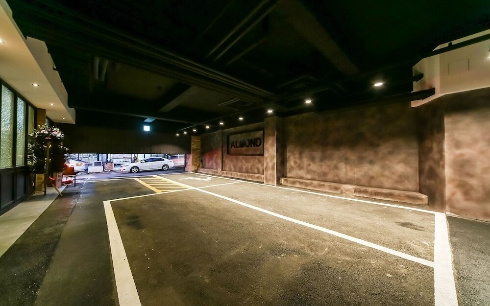 Фото Changwon Jinhae Almond Hotel