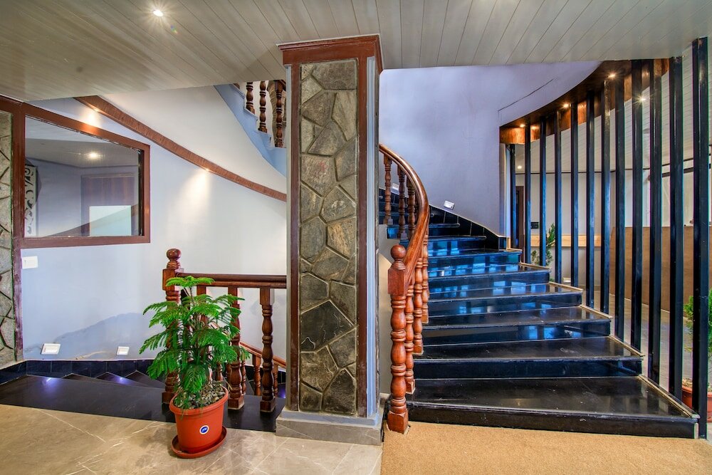 Фото Sumi Queen's Yard Rink Mall Darjeeling