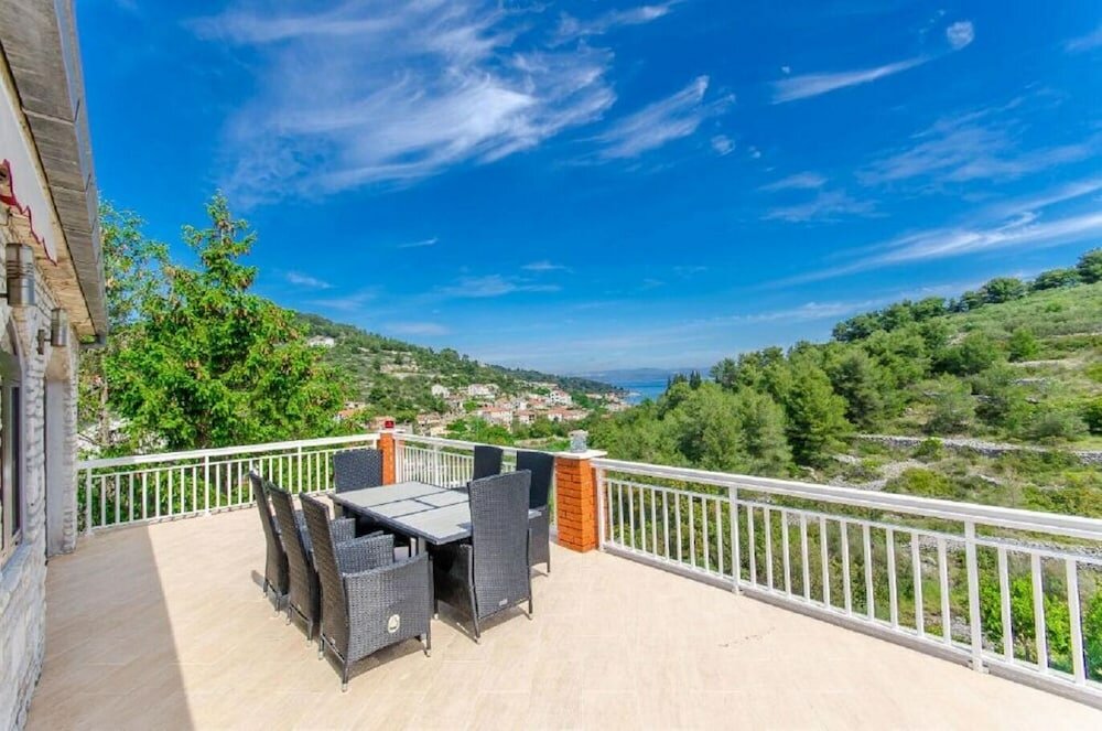 Фото Star - With Swimming Pool - A5