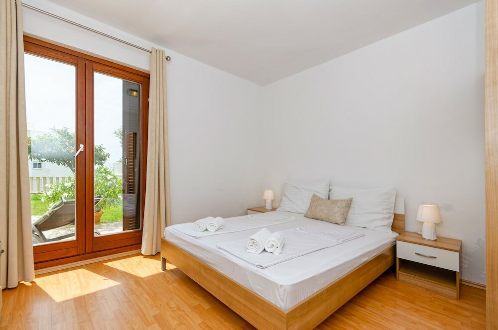 Фото Apartments Mrs Brightside