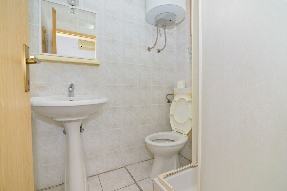 Фото Zora - Garden Terrace and Grill - A4