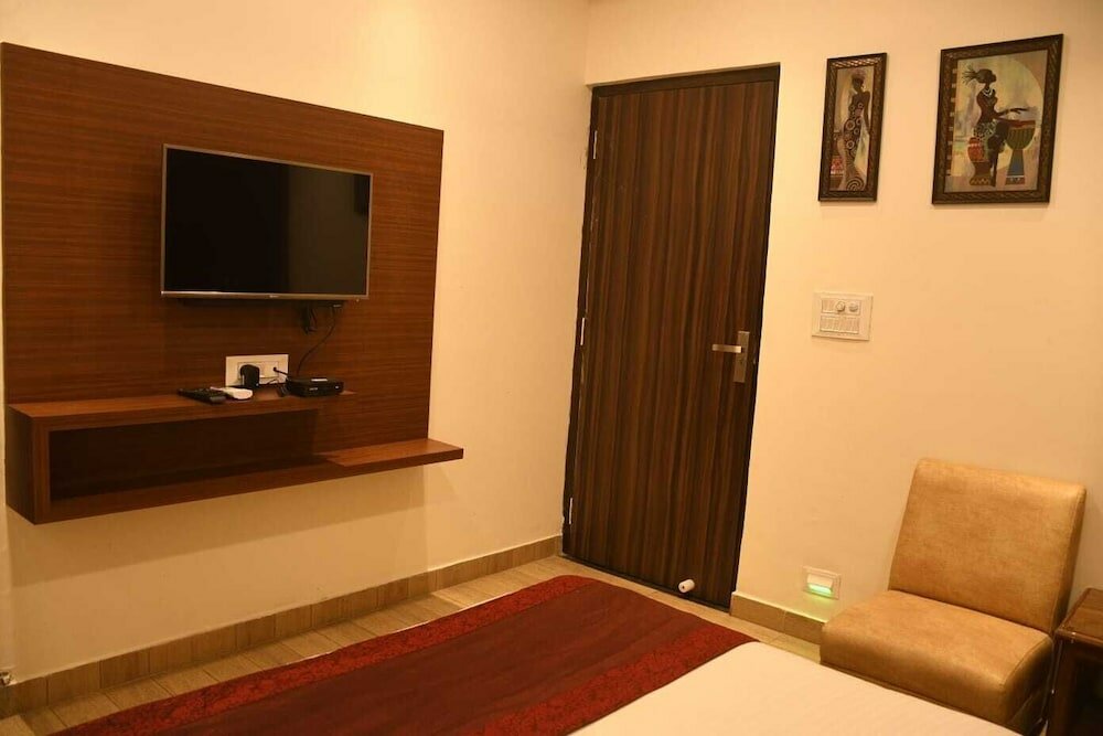 Фото Hotel SV Grand Varanasi