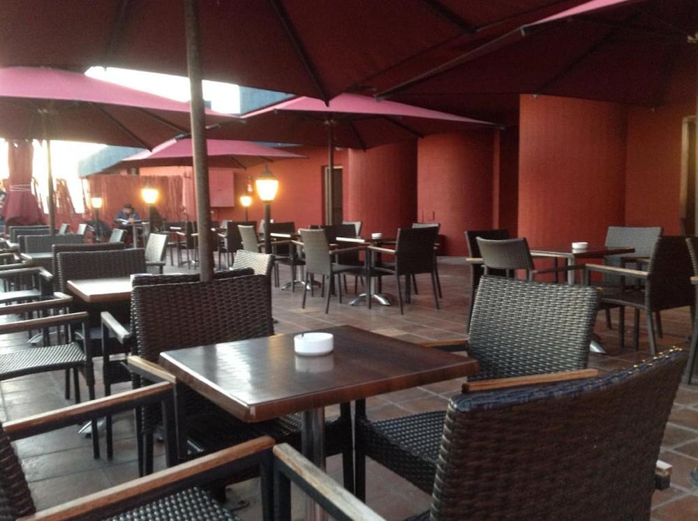 Фото El Hana International