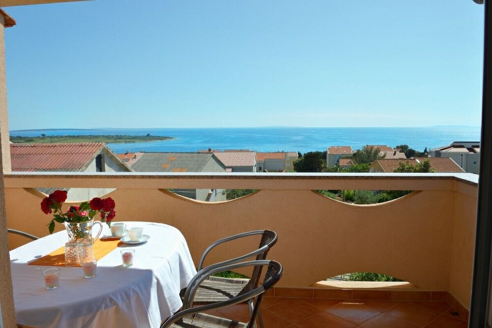 Фото Floral Apartments Pende