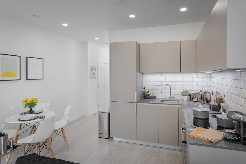 Фото Luxury Serviced Apartments Stevenage, Hertfordshire