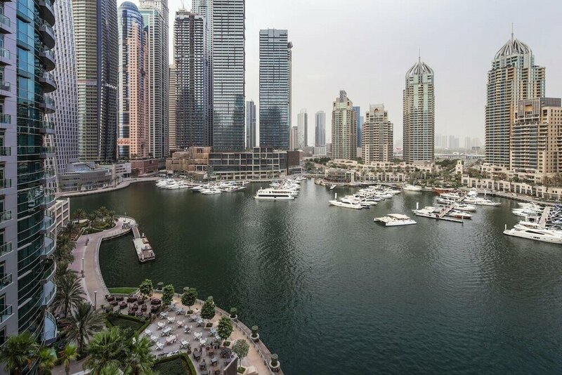 Апартаменты Astounding Marina Views in This Elegant 3br! в Дубае