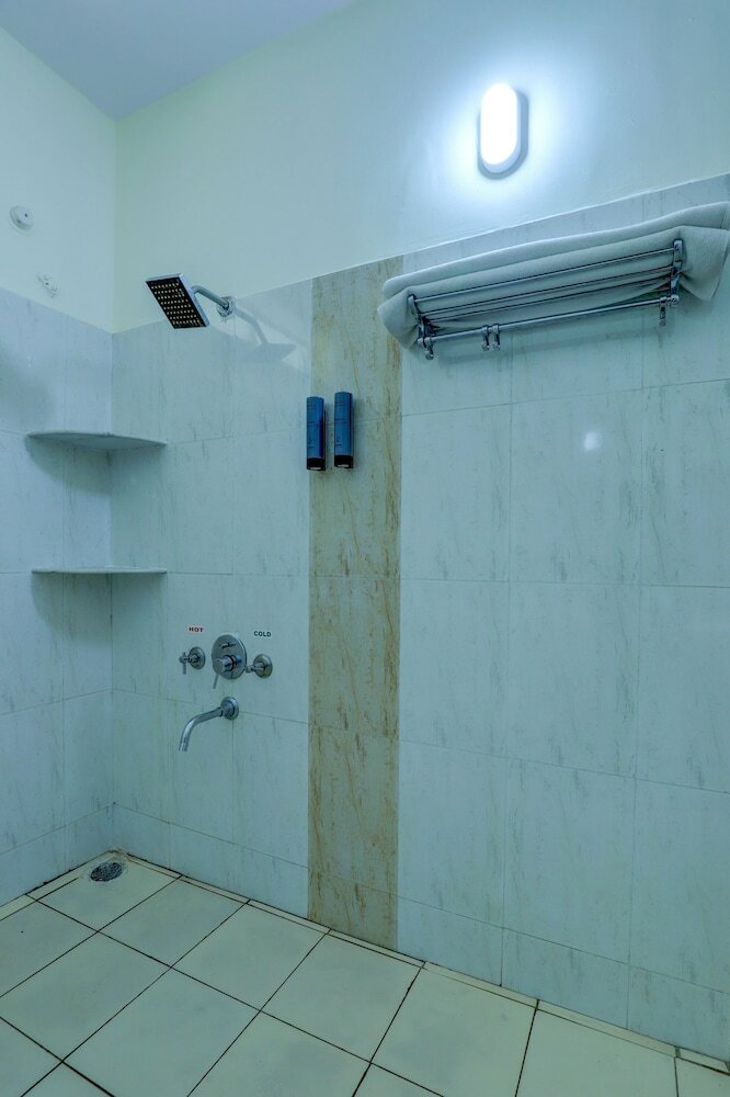 Фото Ezzenza Royal Garden Brindavan Resort