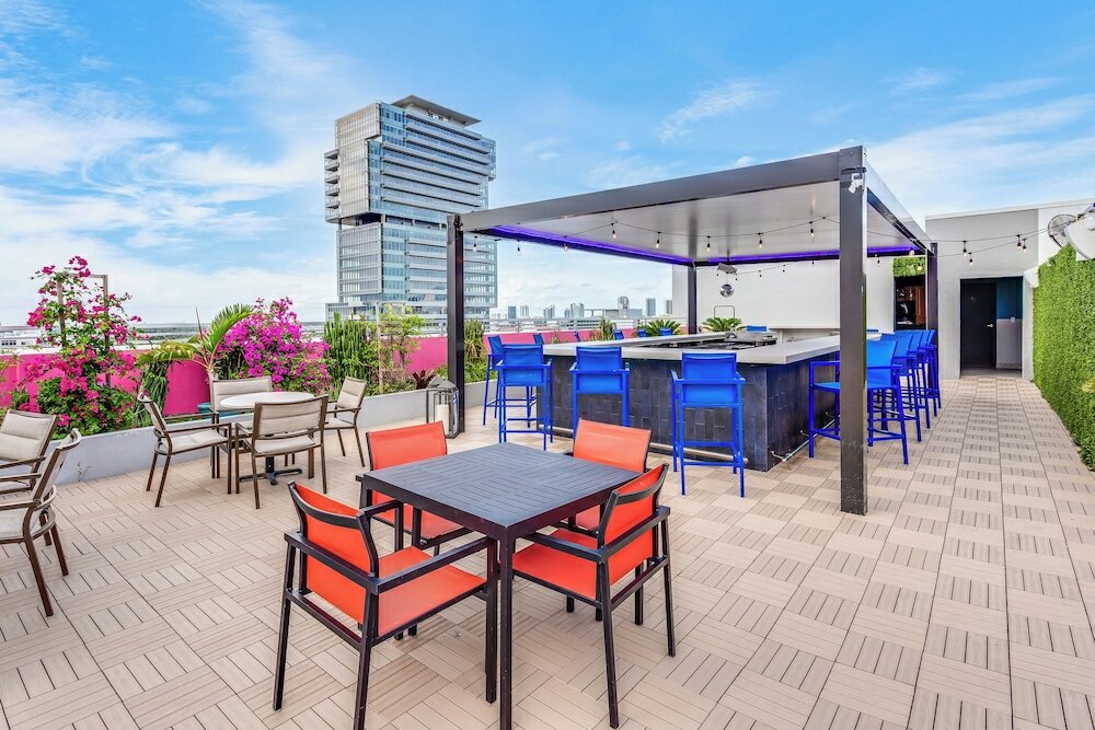 Фото Serena Hotel Aventura Miami, Tapestry Collection by Hilton