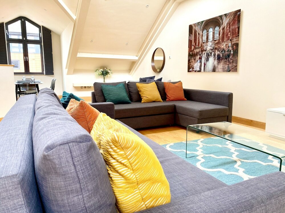 Фото Oxford Penthouse Suite