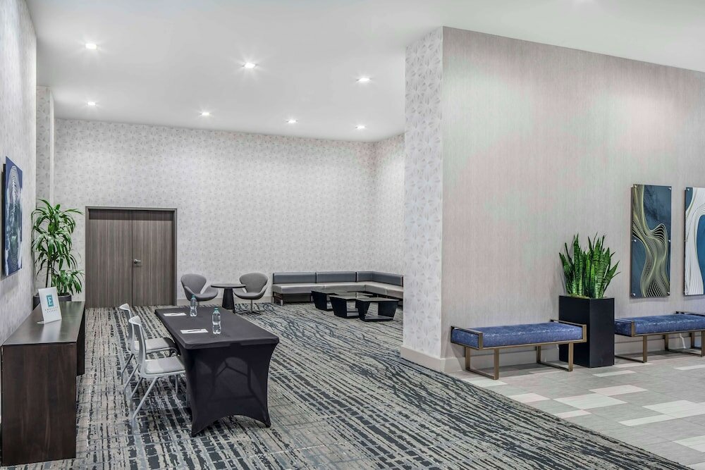 Фото Embassy Suites by Hilton Atlanta Midtown