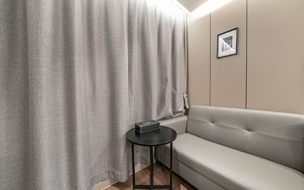 Фото Suwon Yeongtong Just Sleep Hotel