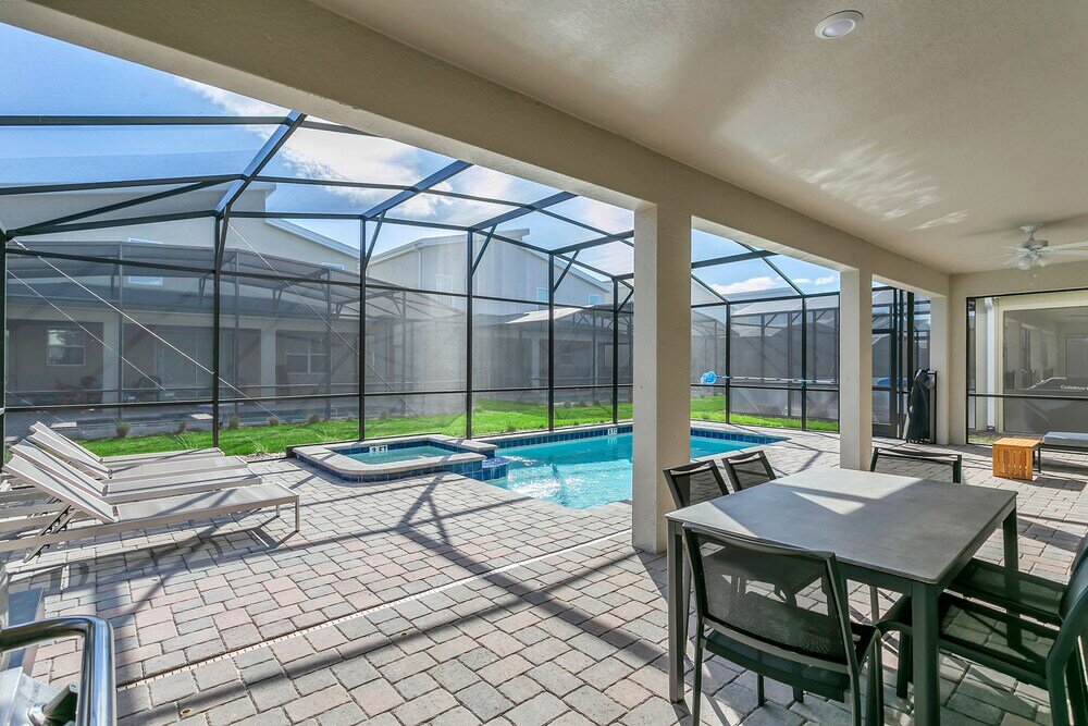 Фото Must See Villa! Private Poolthemed Roomstheater!