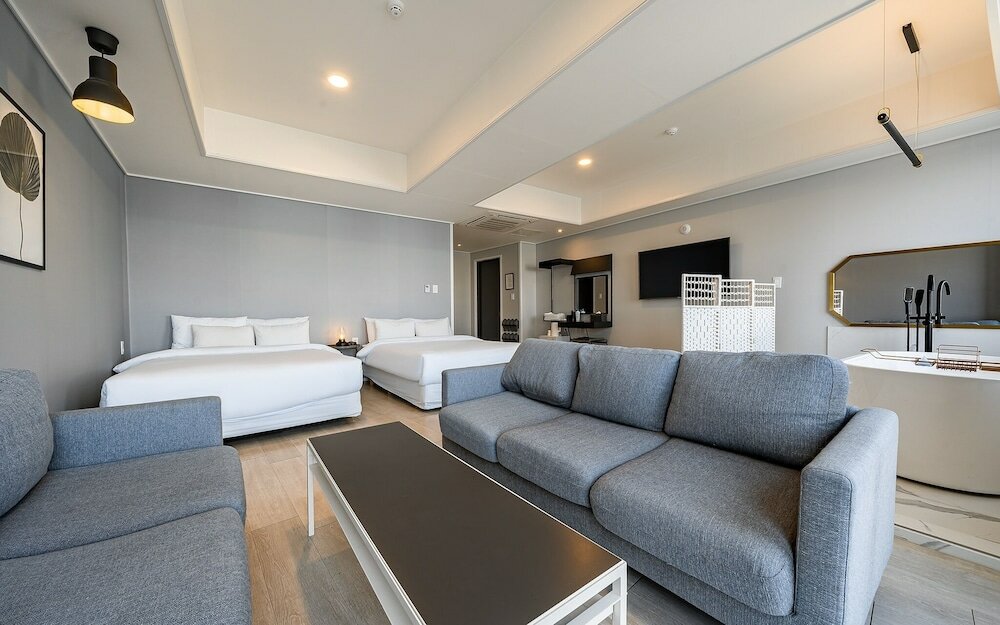 Фото Sokcho Stay Hotel