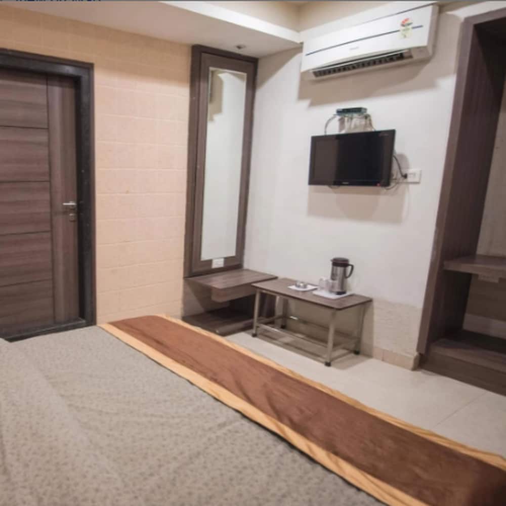 Фото Hotel Brij Palace