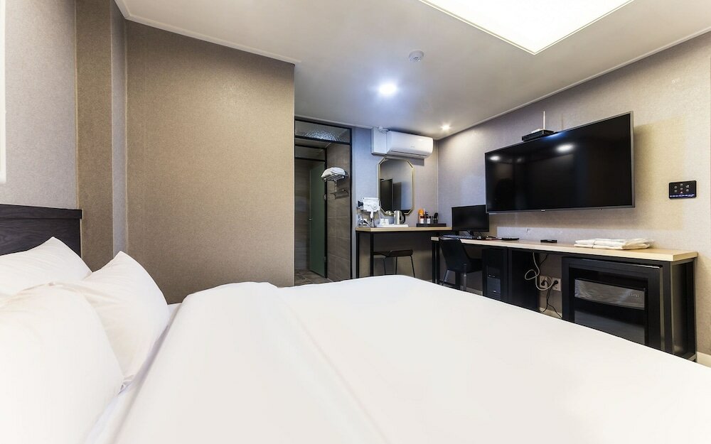 Фото Suwon City Hall Station Dean