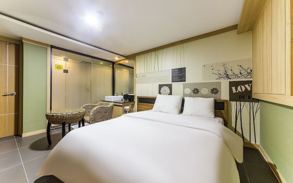 Фото Suwon Orsay Hotel