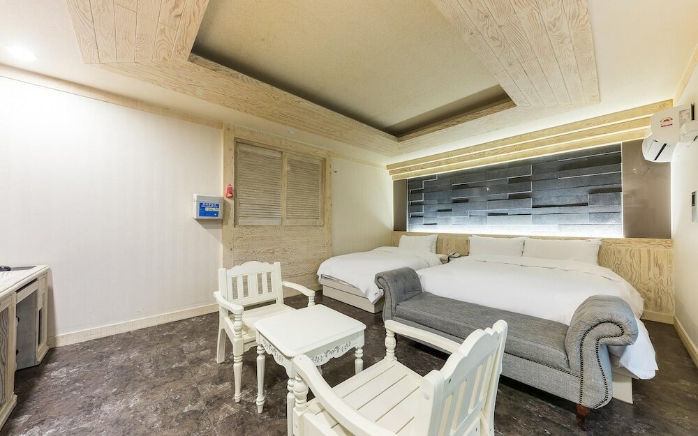 Фото Daejeon Yongjeon Bobos