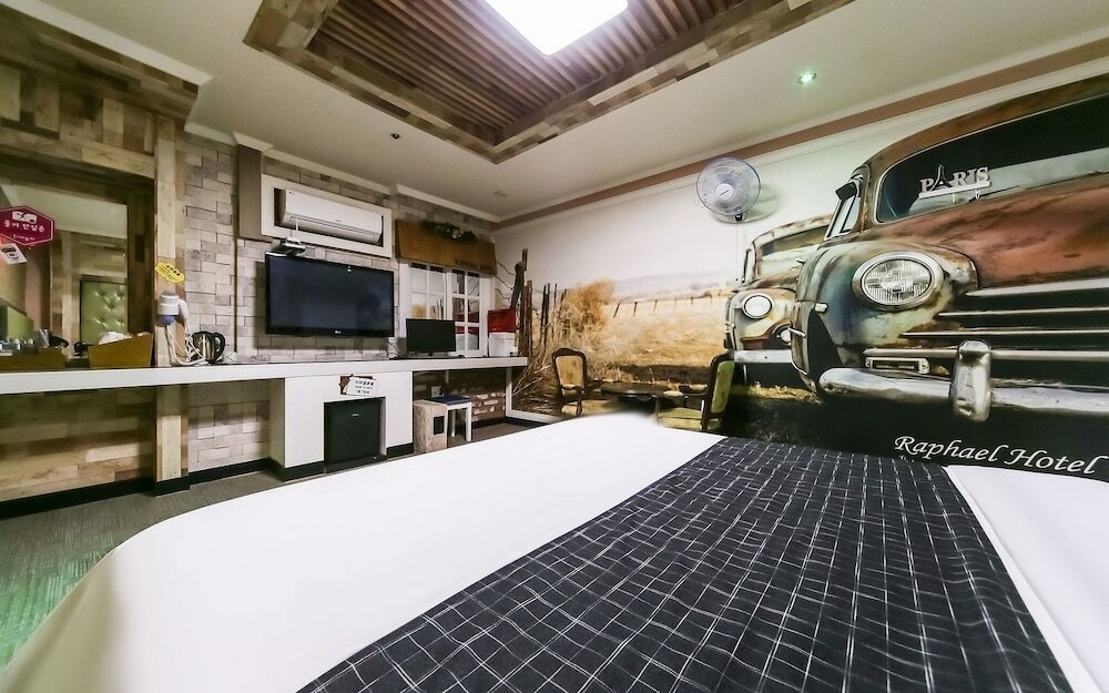 Фото Changwon Sangnam-dong Raphael