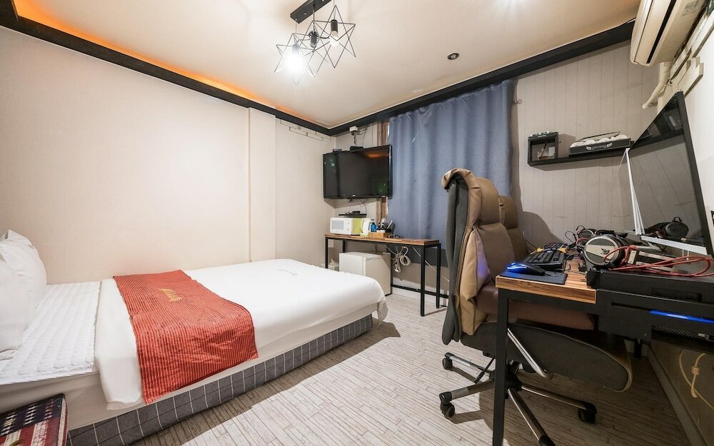 Фото Changwon Palyongdong Time