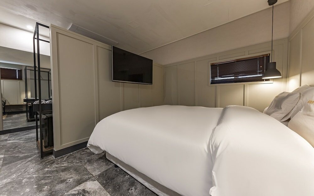 Фото Suwon City Hall Station Bobos