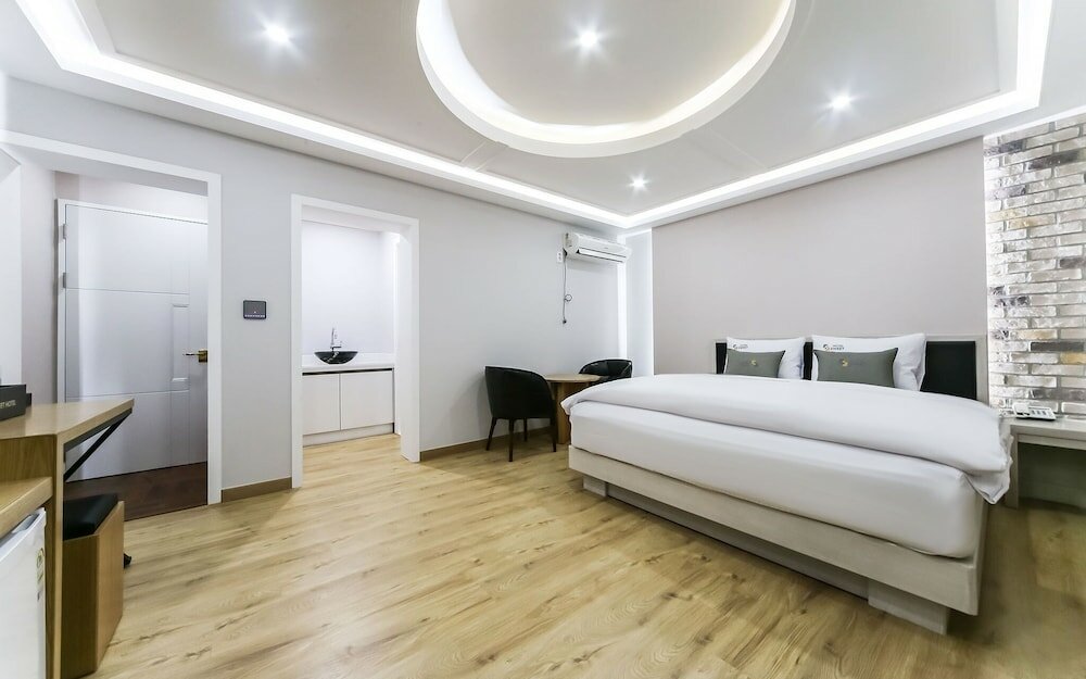 Фото Daegu Dongdaegu Station Sweet Hotel