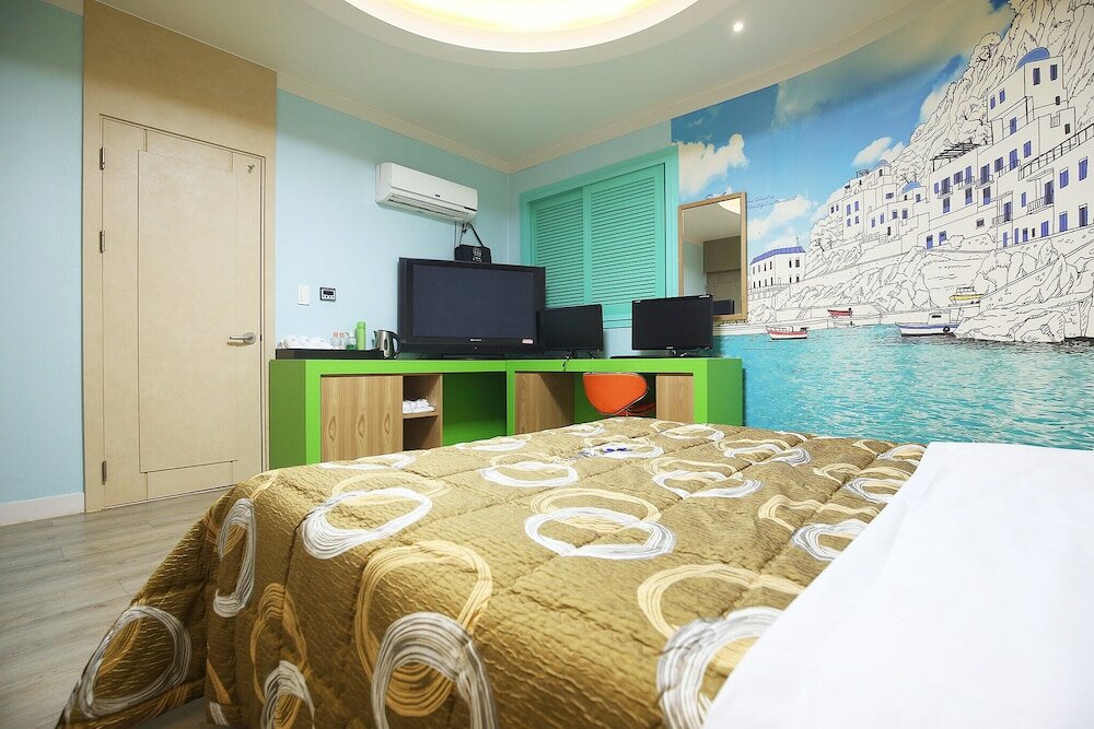 Фото Daejeon Wolpyeong M House