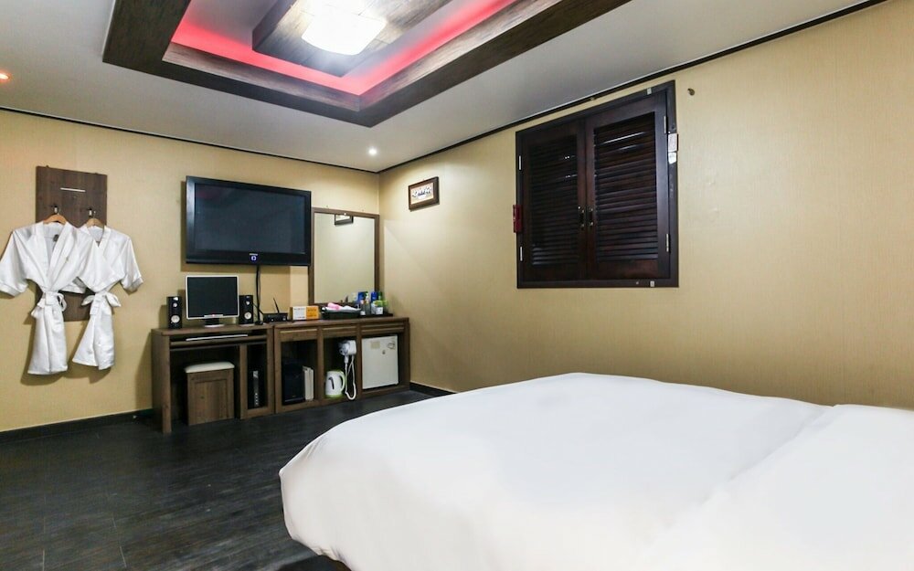 Фото Incheon Black Hole