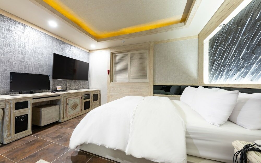 Фото Daejeon Yongjeon Bobos