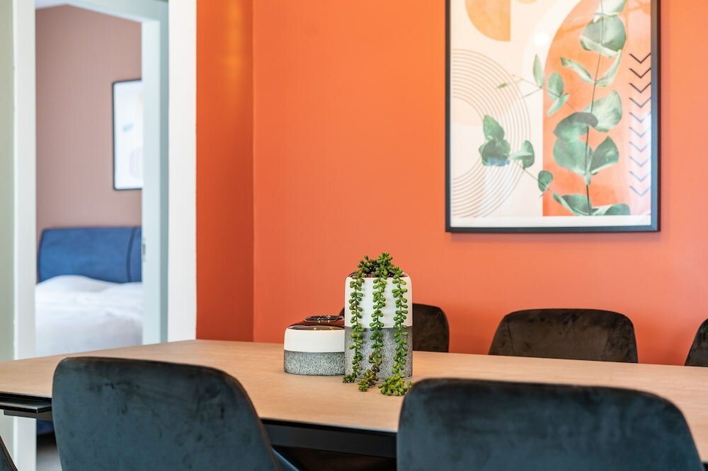 Фото Bright Sunny Holiday Home with Sea Views