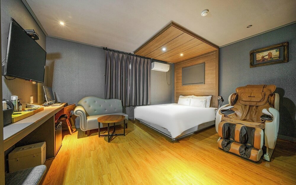 Фото Gimhae Eobangdong The Gentle Hotel