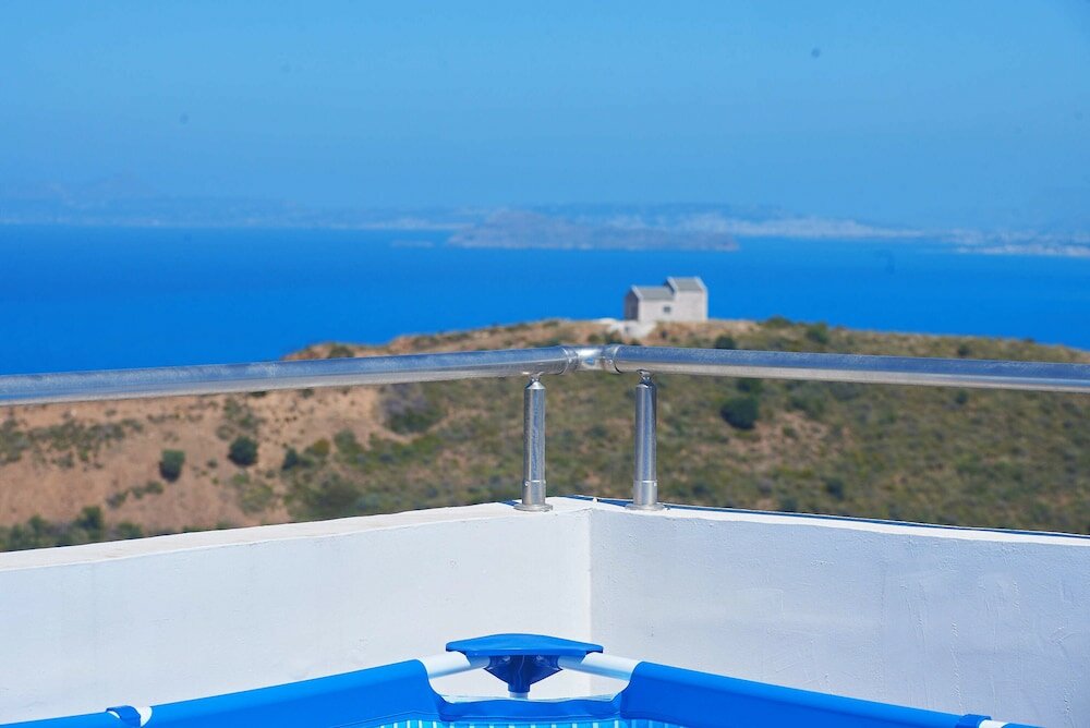 Фото Achilleas Apartments