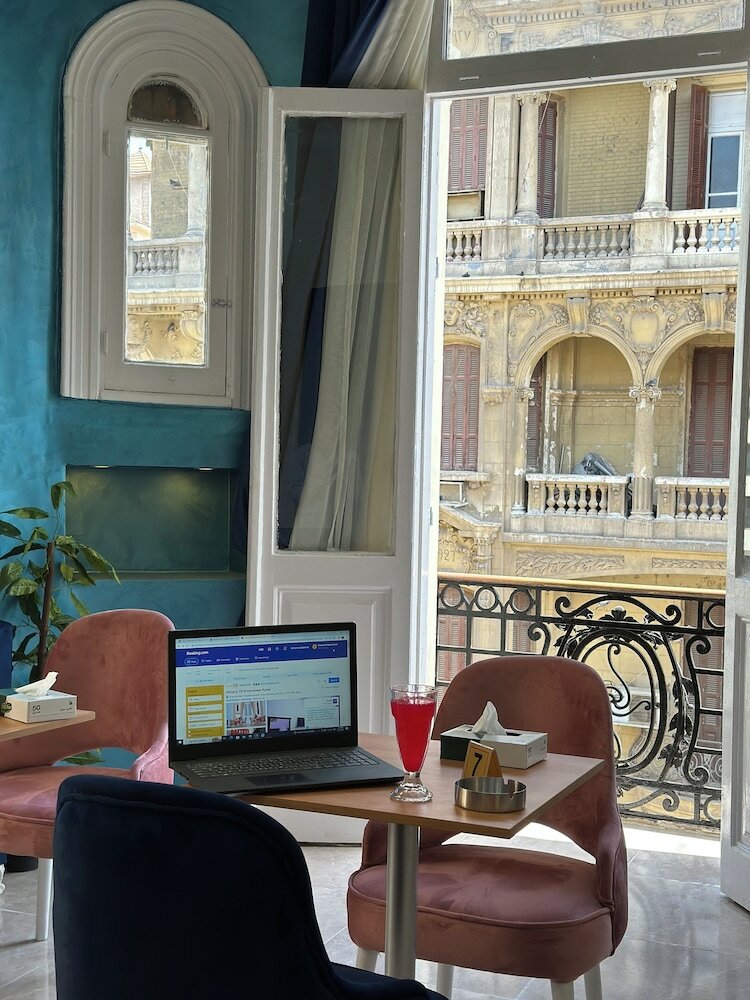 Фото Victory Of Downtown Hotel