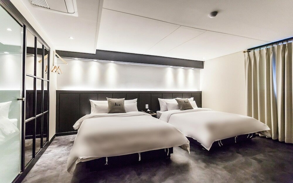 Фото Suwon Johnny B