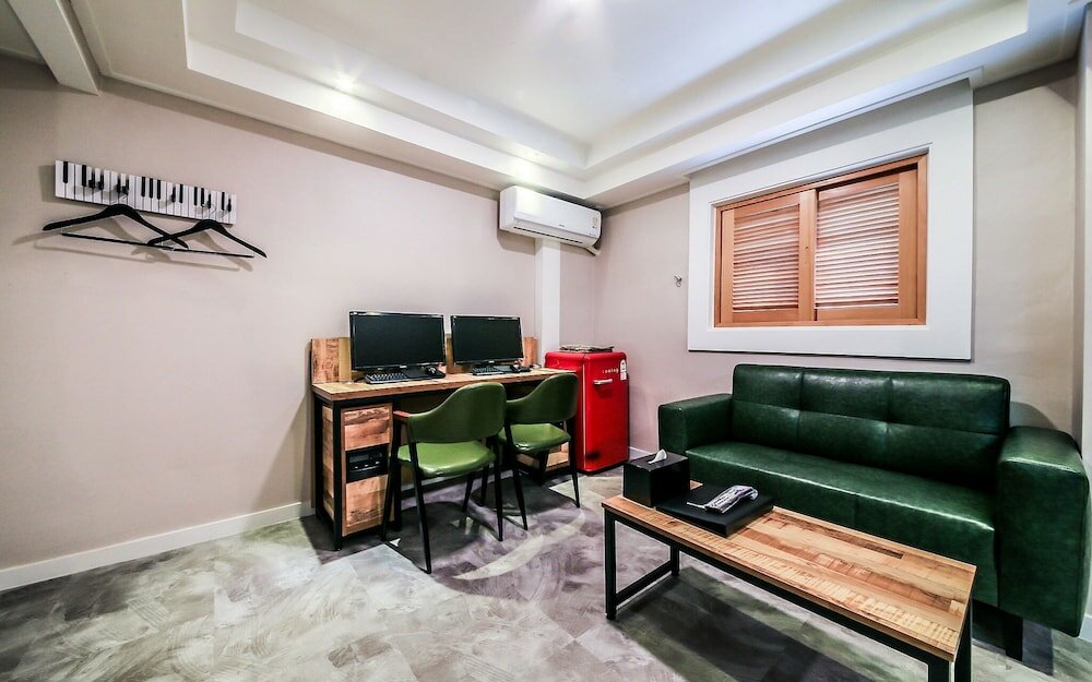 Фото Suwon First M