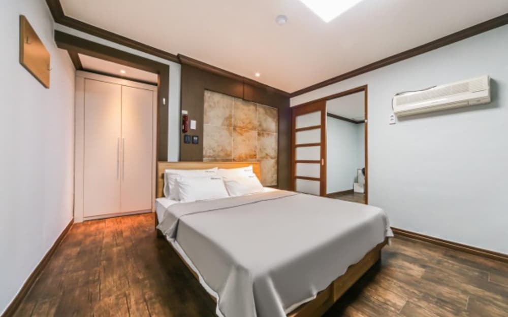 Фото Changwon Yonghodong In