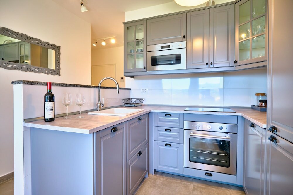 Фото Luxury Seaside Apartment