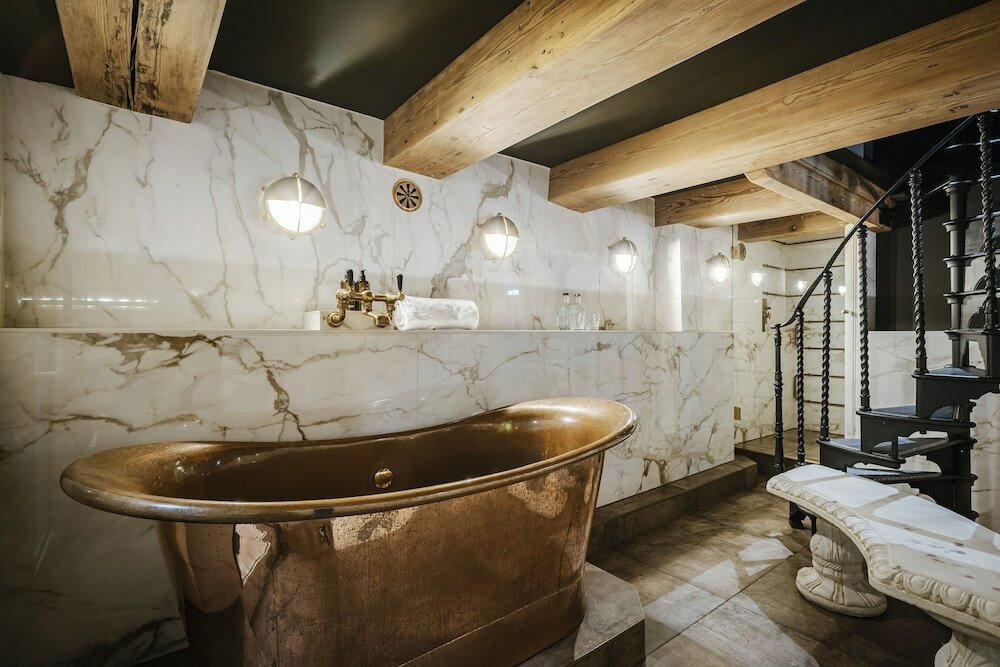 Фото Hotel The Noblemen