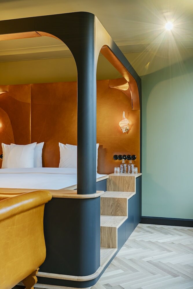 Фото Hotel The Noblemen