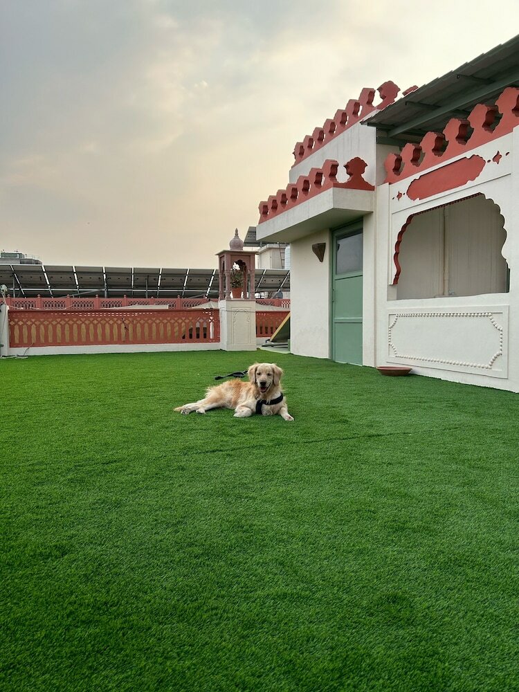 Фото Suryaa Villa - A City Centre Hotel