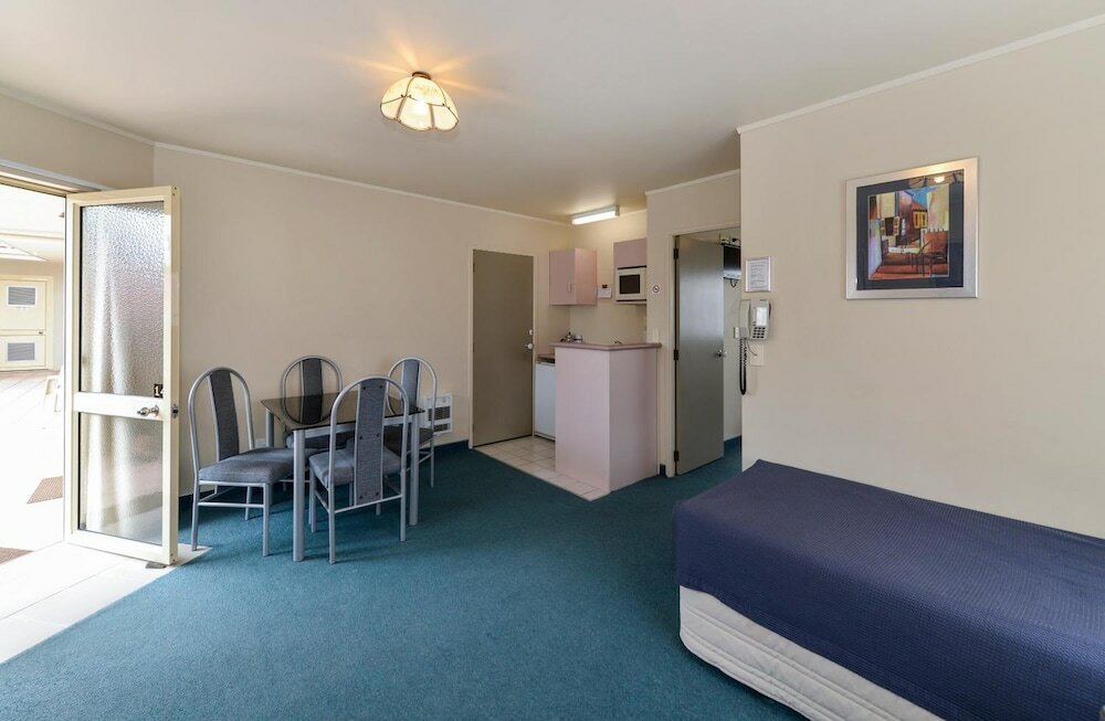 Фото Geneva Motor Lodge