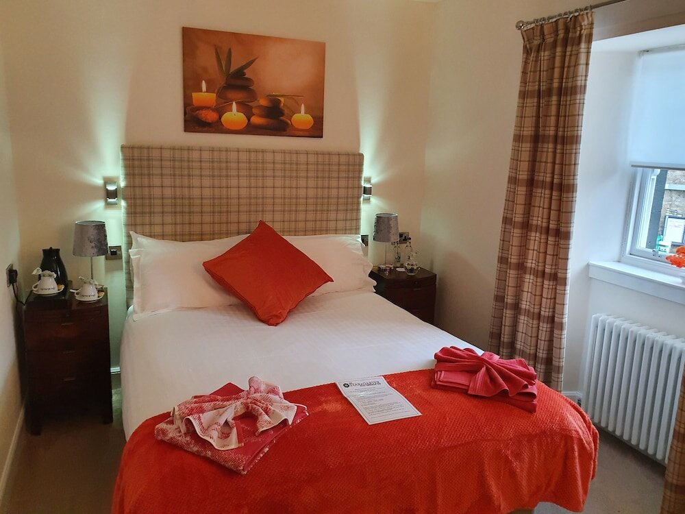 Фото Star and Garter Hotel