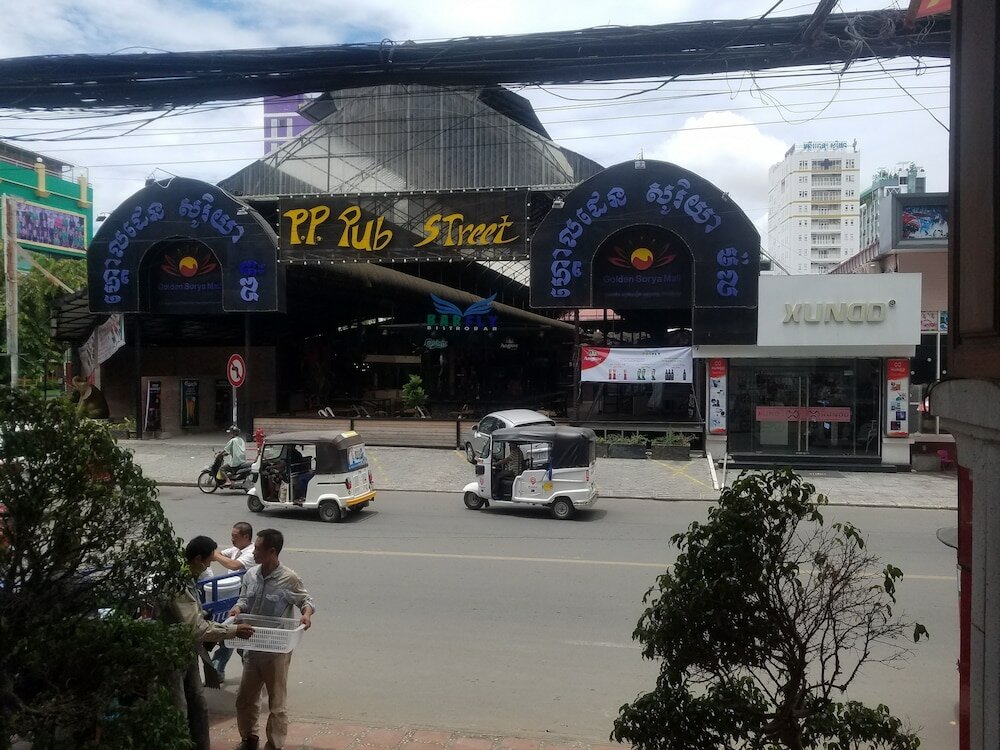 Фото Wei Si Deng Hotel and Restaurant