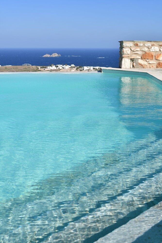 Фото Mythic Paros