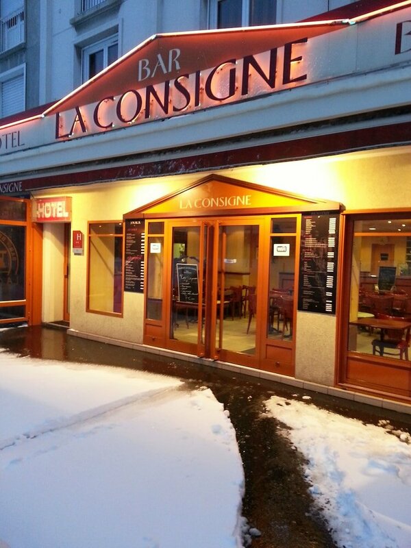Гостиница Hotel La Consigne в Кане
