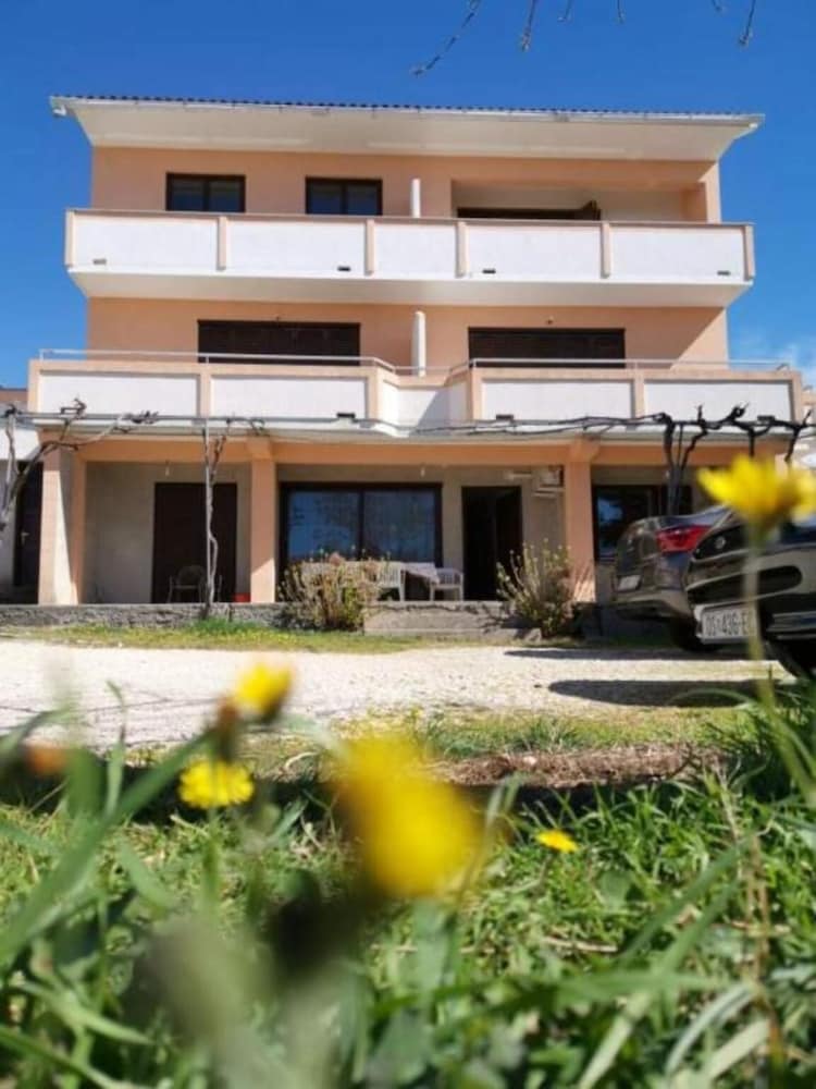 Фото Apartments 4 You