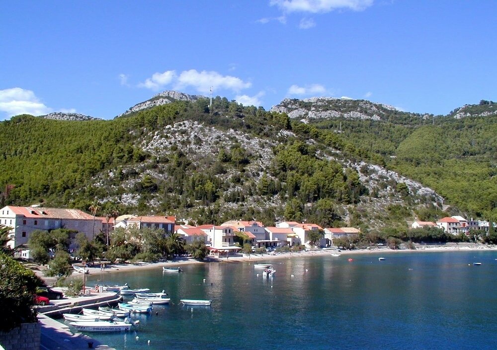 Фото Just by the Sea Apartments