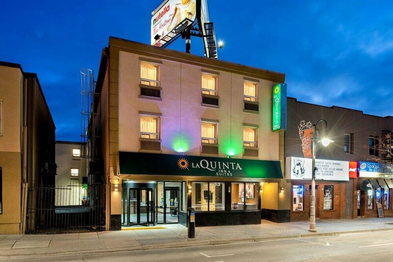 Гостиница La Quinta Inn & Suites by Wyndham Oshawa в Ошаве