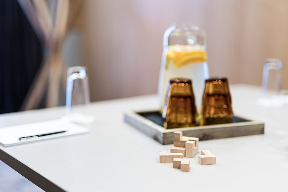 Фото Park Inn by Radisson Zurich Airport