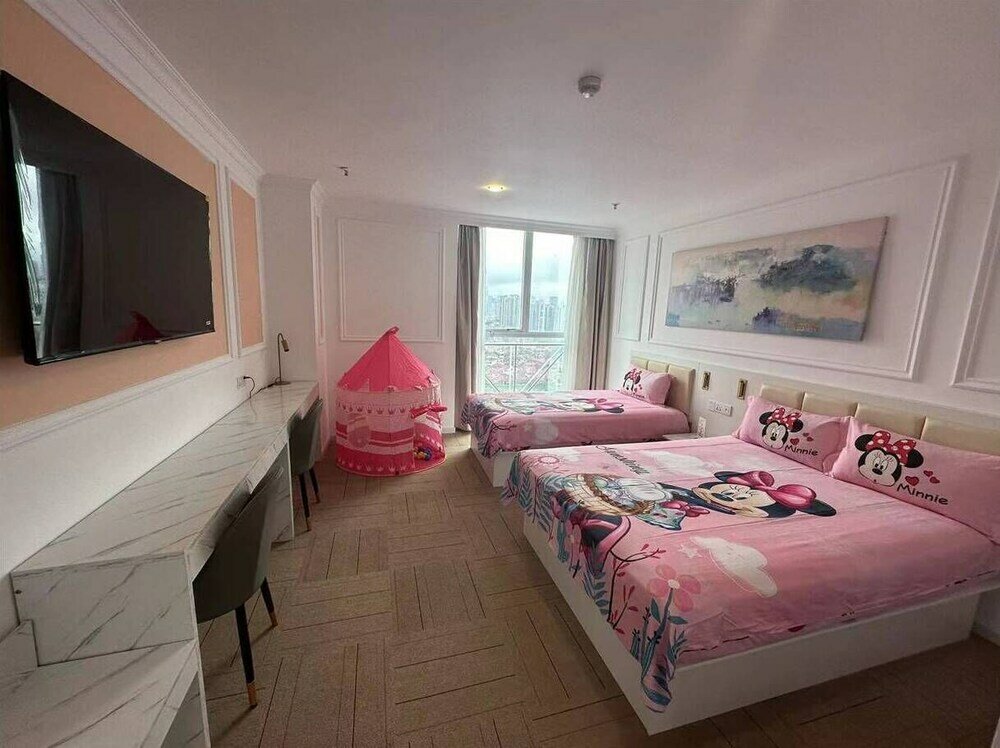 Фото Magnificent International Hotel Xintiandi People's Square