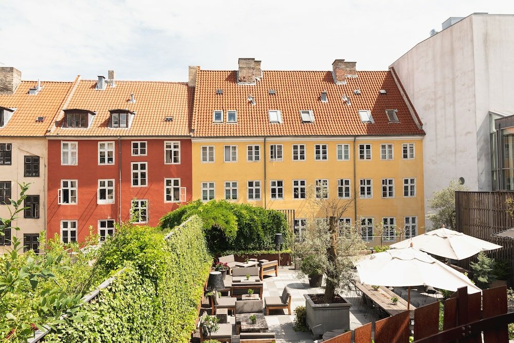 Фото отеля 1